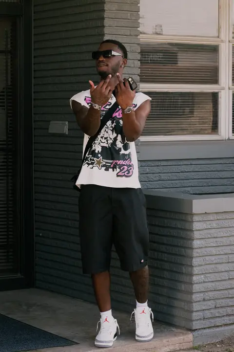 Vic // Hwy 6 Pop-Up — frame 05